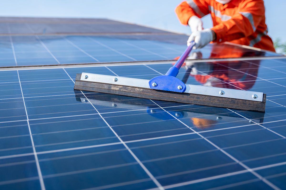 Solar Panel Maintenance And Lifespan